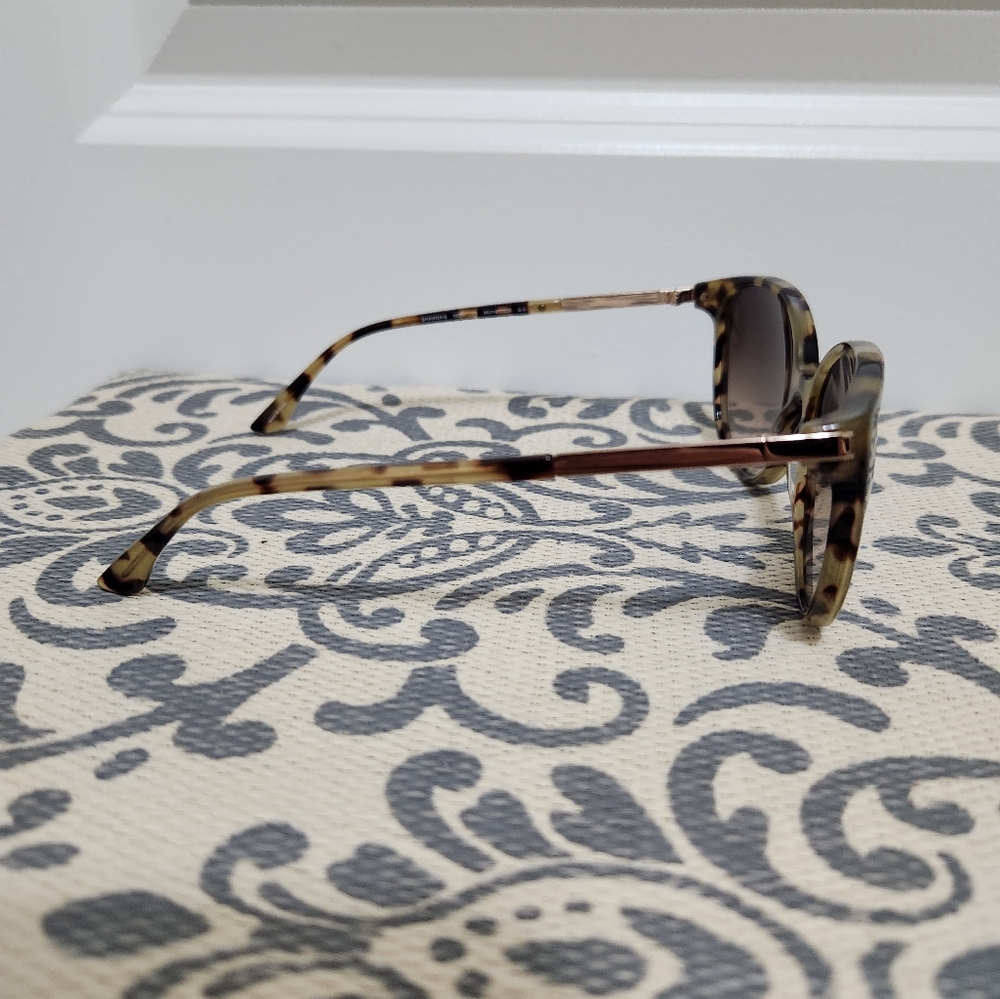 SOLD Kate Spade Shawna  Tortoise Sunglasses - Picture 5 of 6